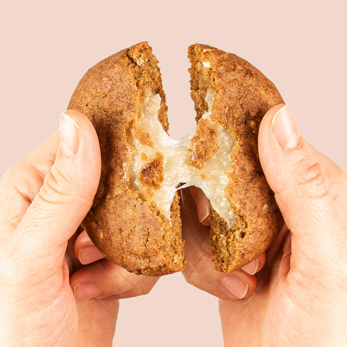 Nupo One Meal Bar Apple & Cinnamon knækket bar close-up